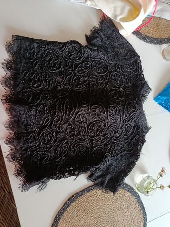 Haut dentelle 