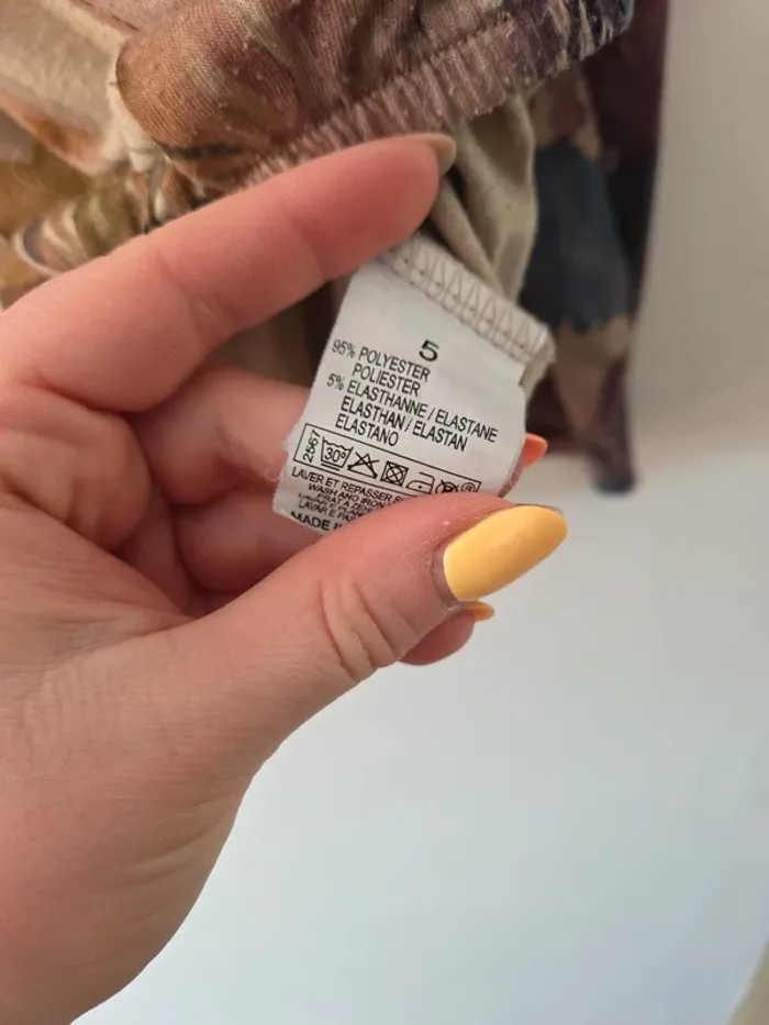 Tunique femme grande taille manche longue col rond beige motifs TBE taille 5 Bagoraz - photo numéro 3