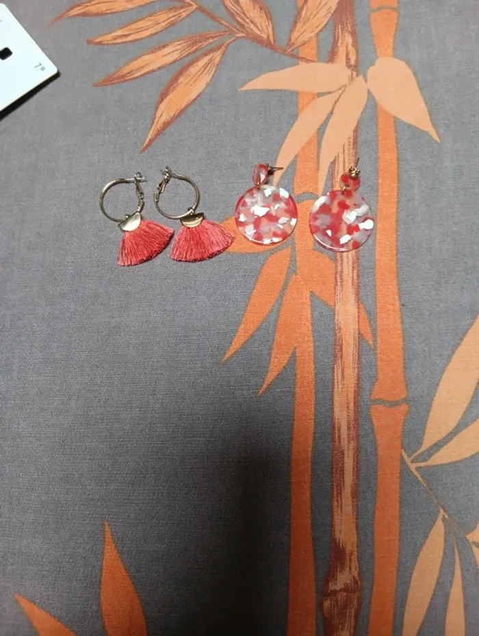 Lot de deux paires de boucles oreilles