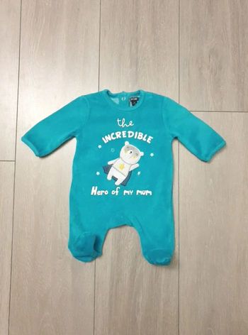 Pyjama bleu. Garçon 1 mois. Marque Kiabi