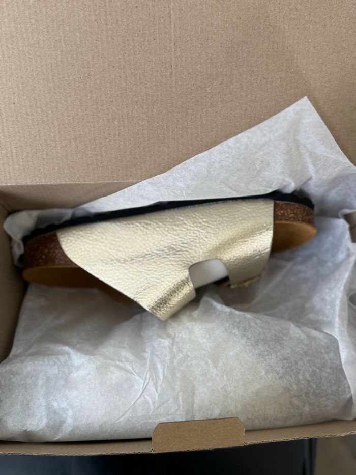 Sandales dorées - photo numéro 9