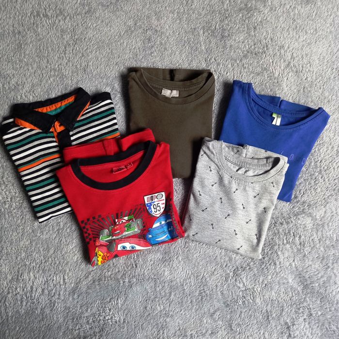 Lot 5 hauts : T-shirts + polo 5 ans - photo numéro 1