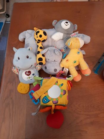 Lot de 6 jouets d'éveil