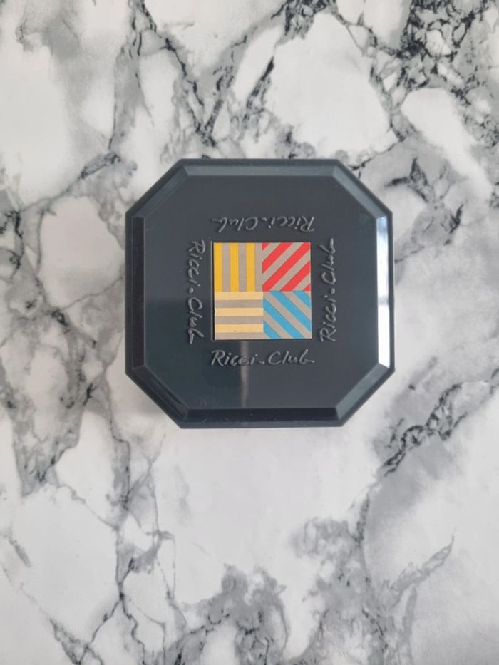 Savon parfumé Nina Ricci neuf - photo numéro 9
