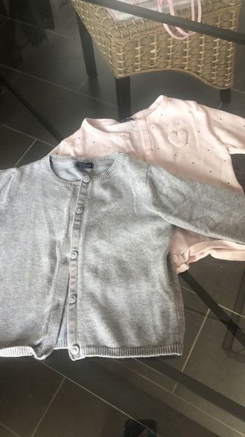 2 gilets 9 mois
