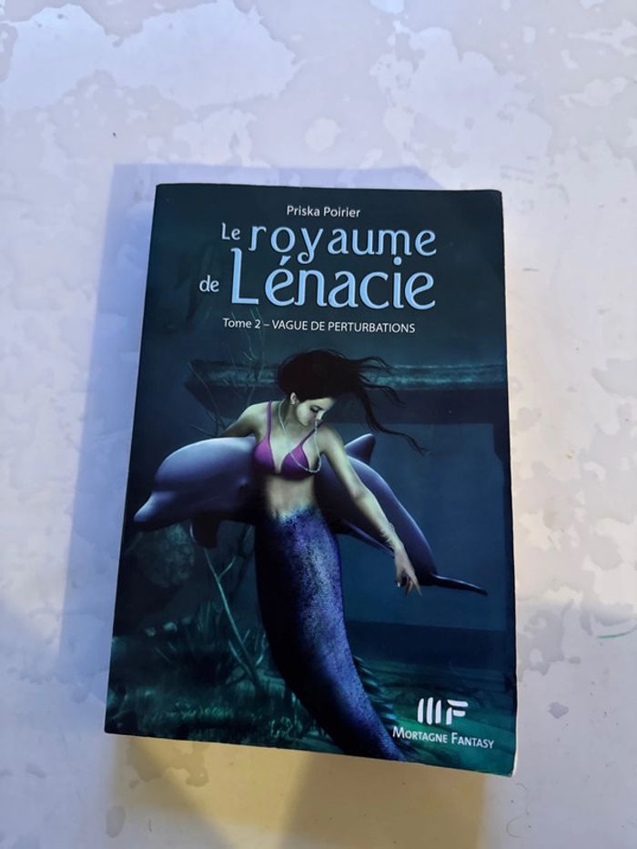 Livre le royaume de lénacie - tome 2 - vague de perturbations - Priska Poirier