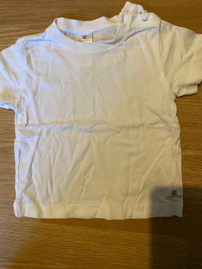 Tee shirt taille 12 mois