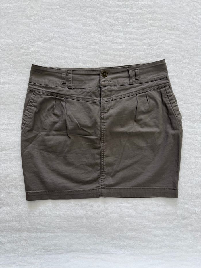 Jupe en jean courte gris taupe Cache Cache femme taille 36 en très bon état