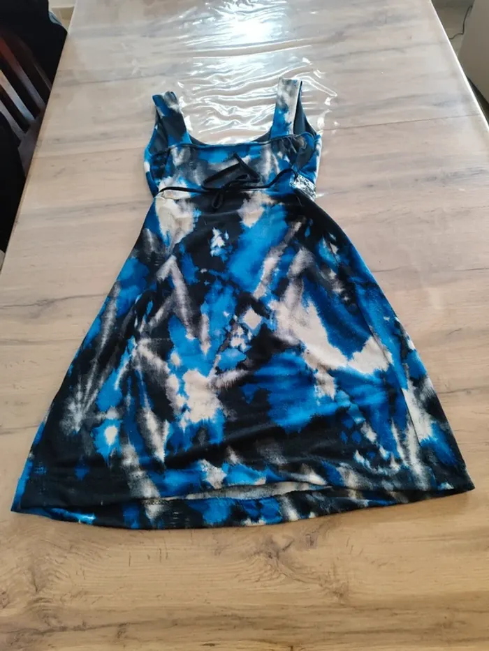 Robe Bleue Taille M - photo numéro 3