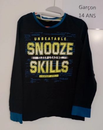 Haut de pyjama C&A 14 ans