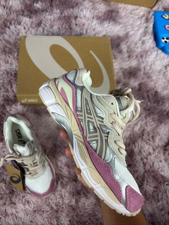Asics gel NYC pink minéral crème rose neuf taille 43,5 - photo numéro 3