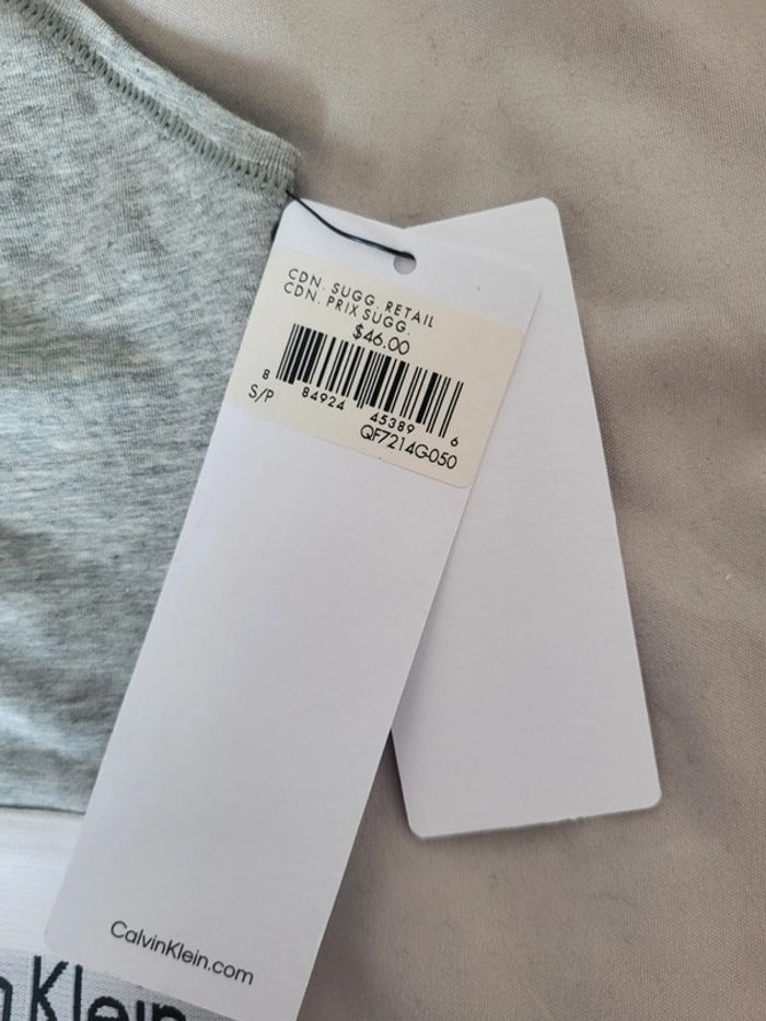 Brassière Calvin Klein taille S neuf - photo numéro 3