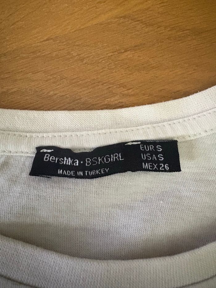 T-shirt blanc avec volant à carreaux - photo numéro 3