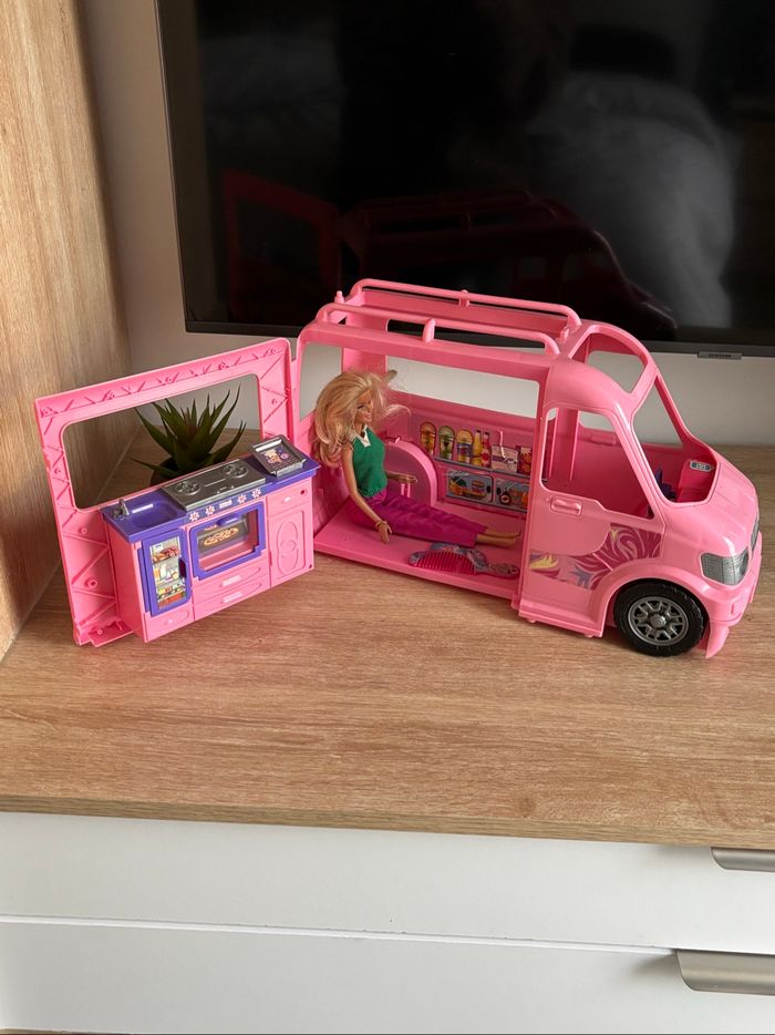 Camping car rose pour poupée Barbie son lumière - photo numéro 10