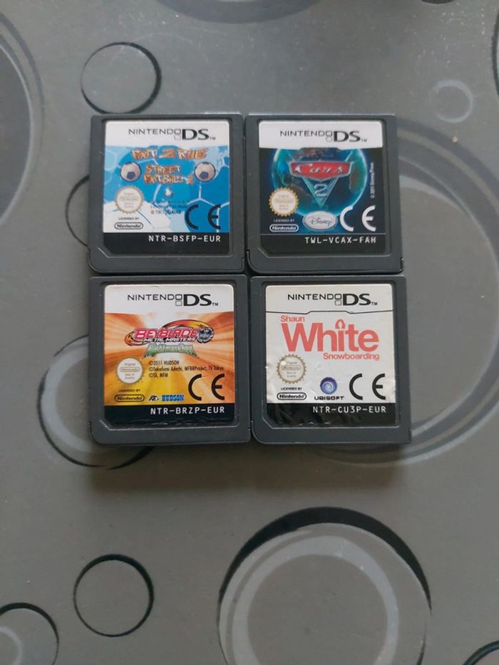 Lot de 4 jeux DS