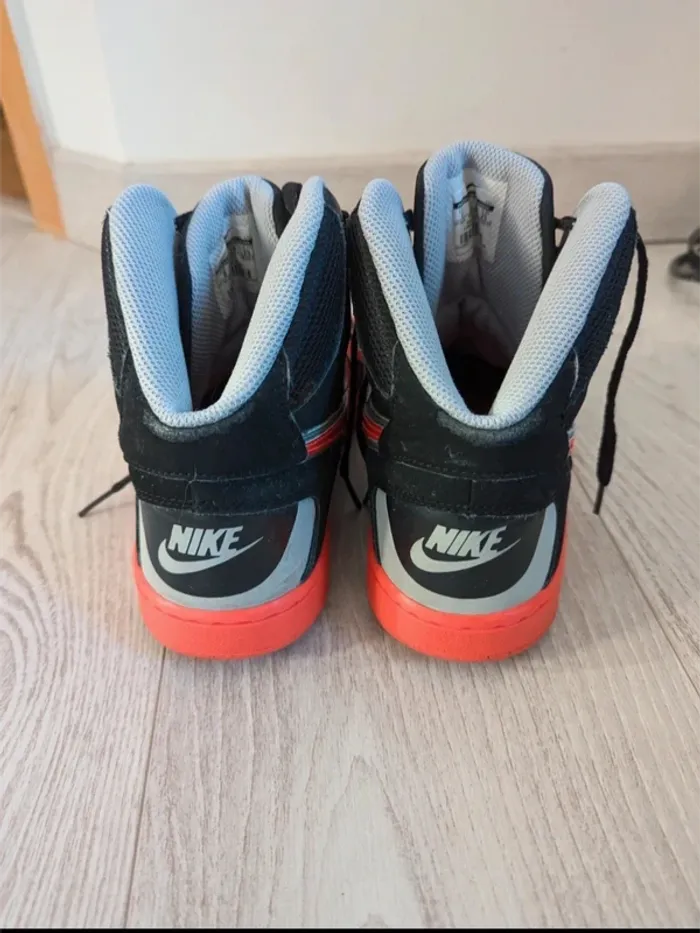 Baskets Nike Son of Force Mid femme taille 39 - photo numéro 4