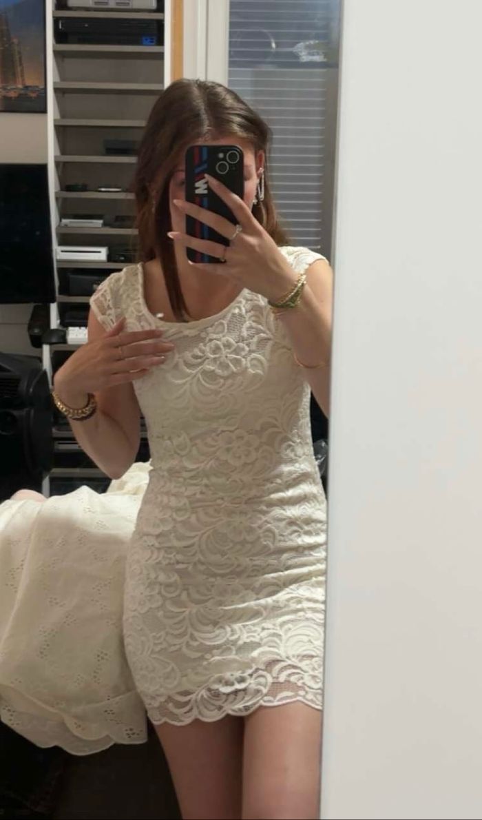 Robe en dentelle blanc - photo numéro 3