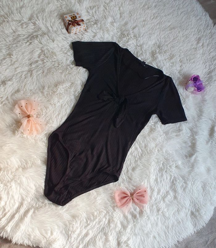 🎀 Body Jennyfer taille XS