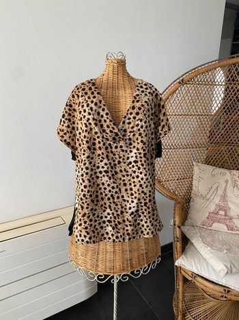 Tee shirt Camaïeu léopard 🐆 taille S/M col V