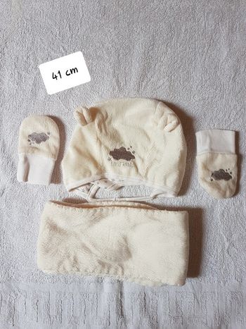 Bonnet, moufles et écharpe kiabi 3-6 mois