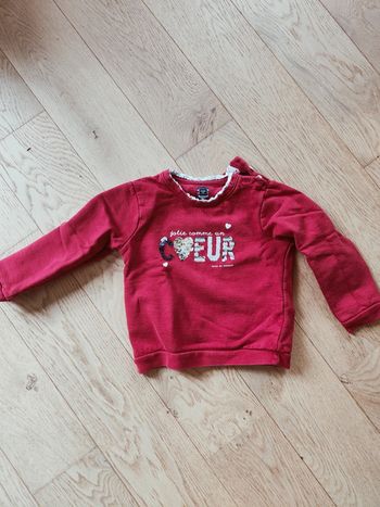 Pull rouge