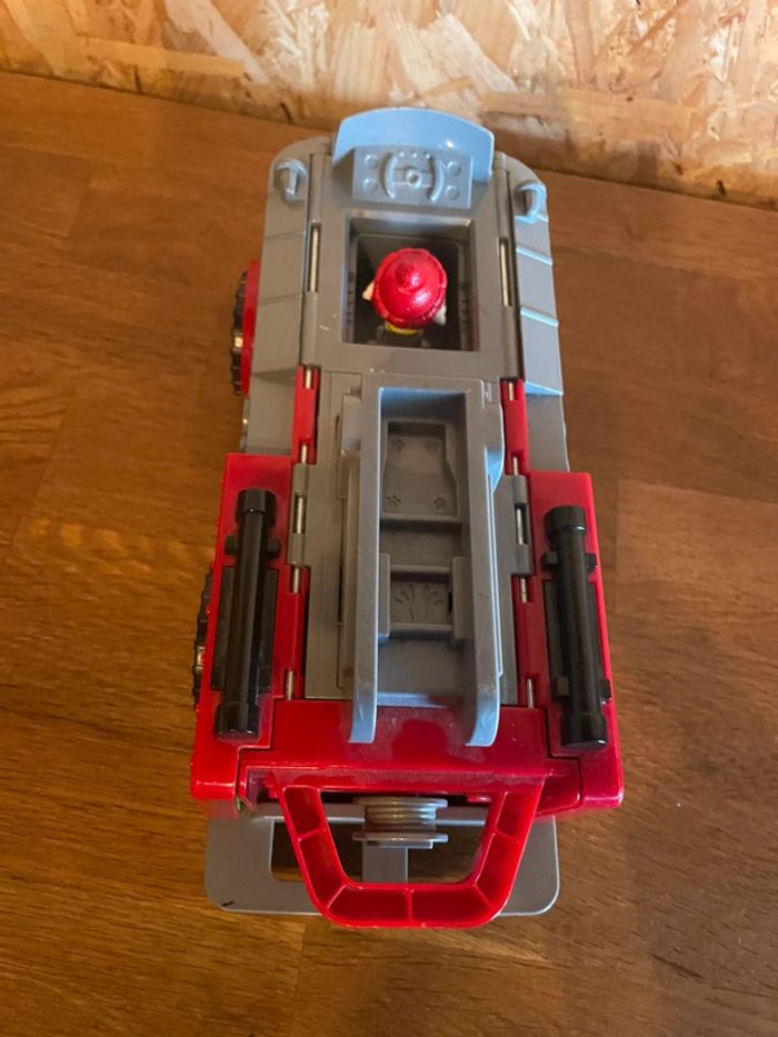 Idée cadeau 🎁 Figurine Marcus Rescue Ensemble de Jeu Transformable 2 en 1 en hélicoptère - photo numéro 14