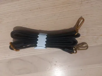 Lance de sac à main