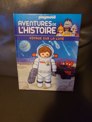 Livre voyage sur la lune
