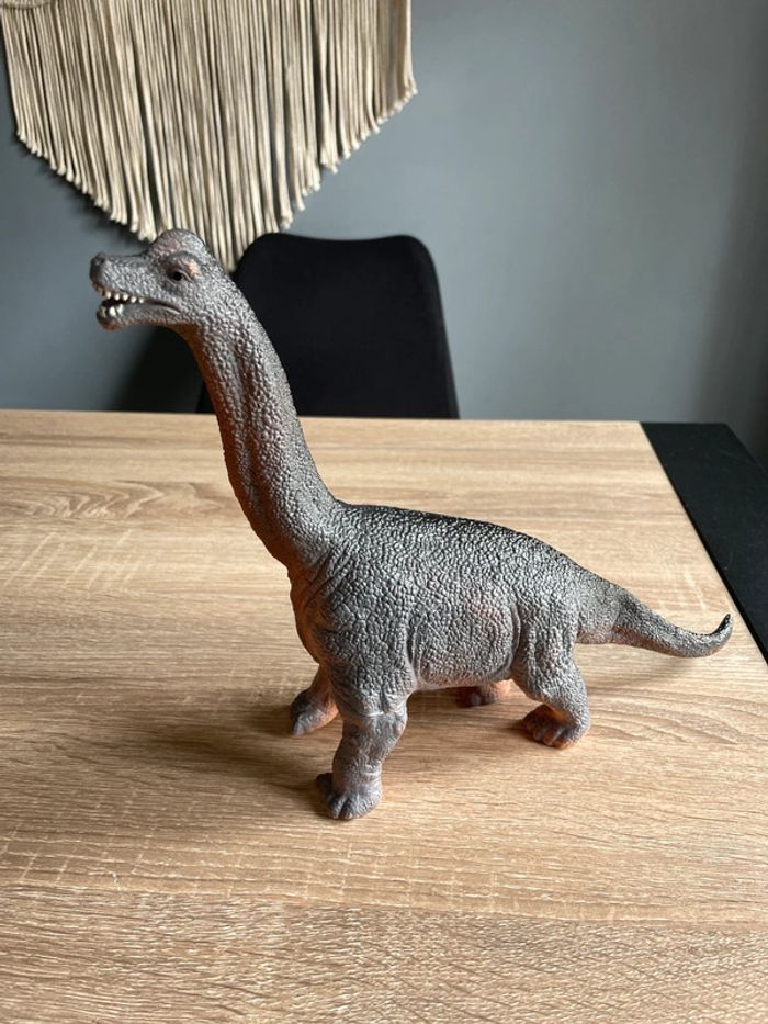 Jouet dinosaure