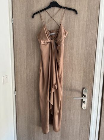 Très jolie robe croisée  beige - Zara - S