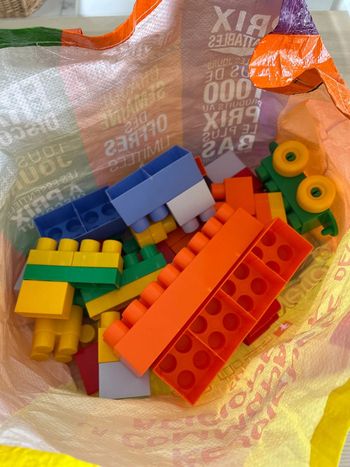 Mega blocks
