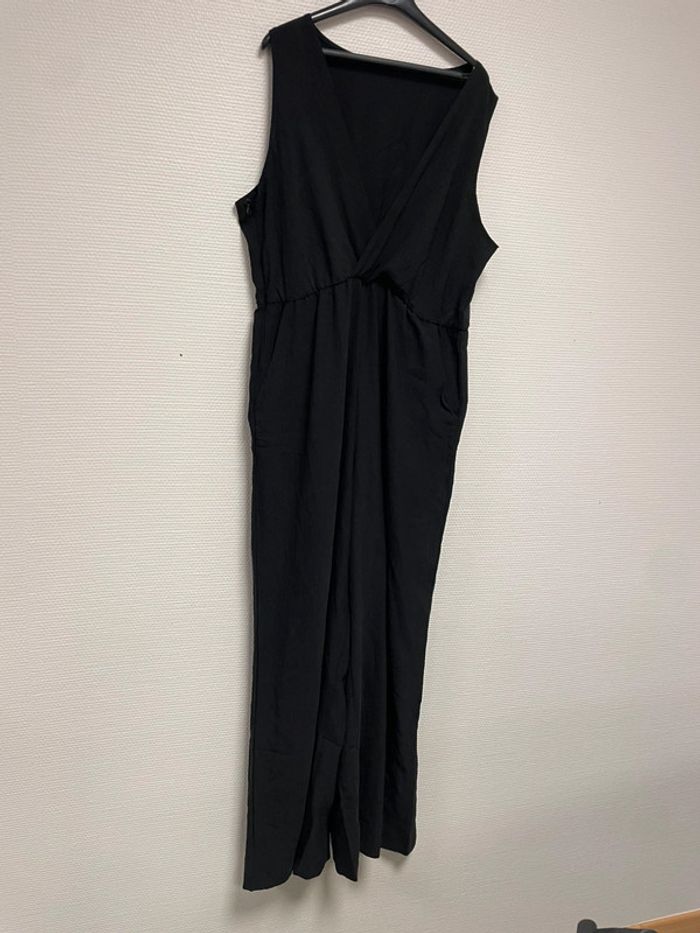 combinaison pantalon taille xxl neuve