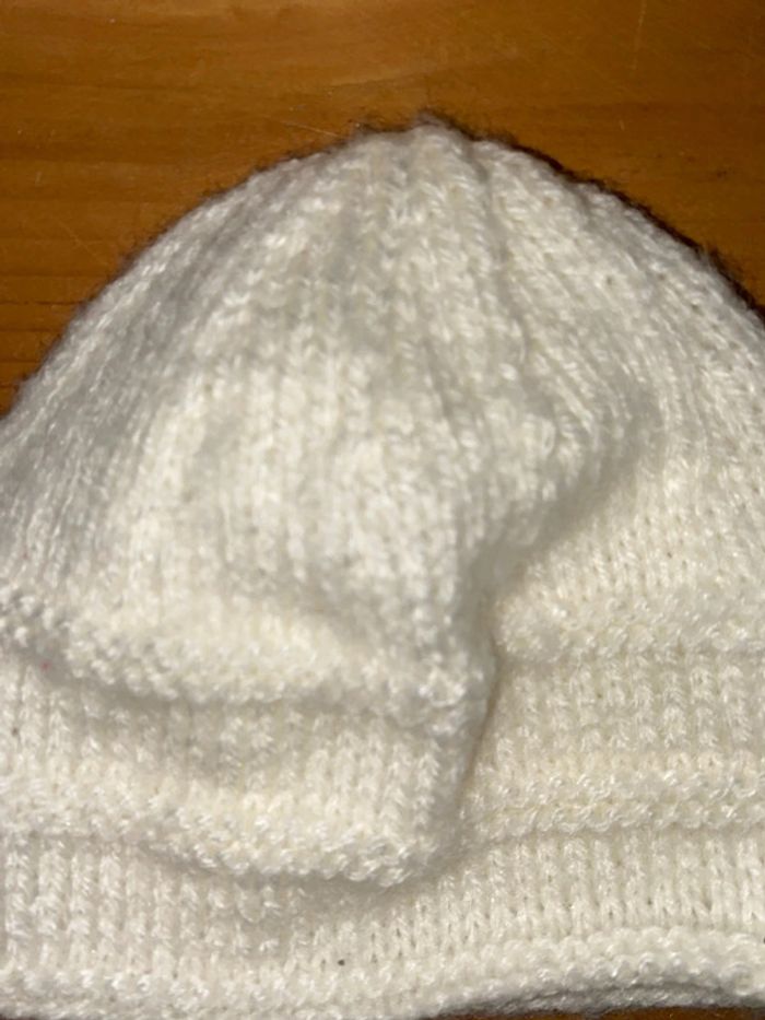 Lot de 2 bonnets fait main - photo numéro 2