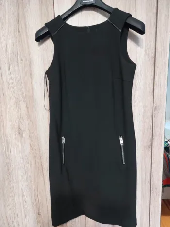 Robe chic liseré cuir