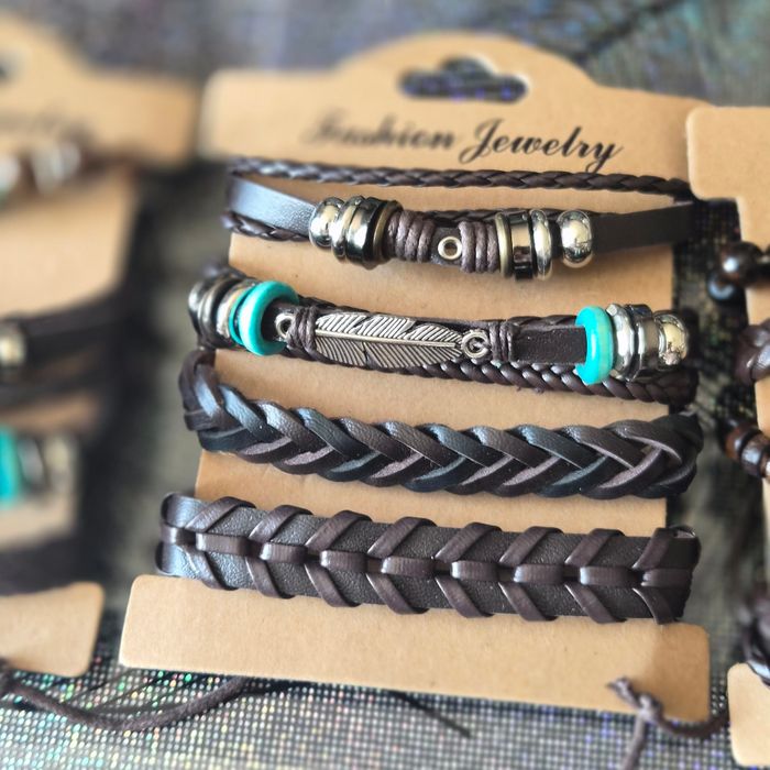 Lot bracelets neufs - photo numéro 5
