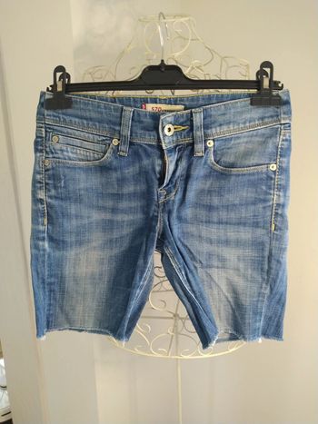 Short Levi's