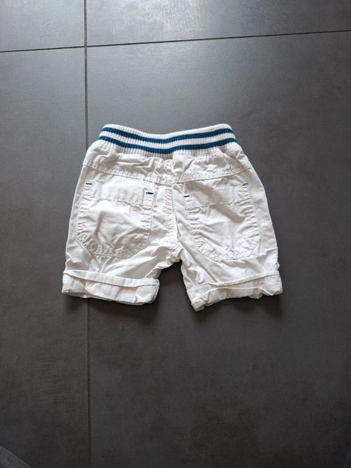 Joli short élastiqué 3 pommes 6 mois - photo numéro 3