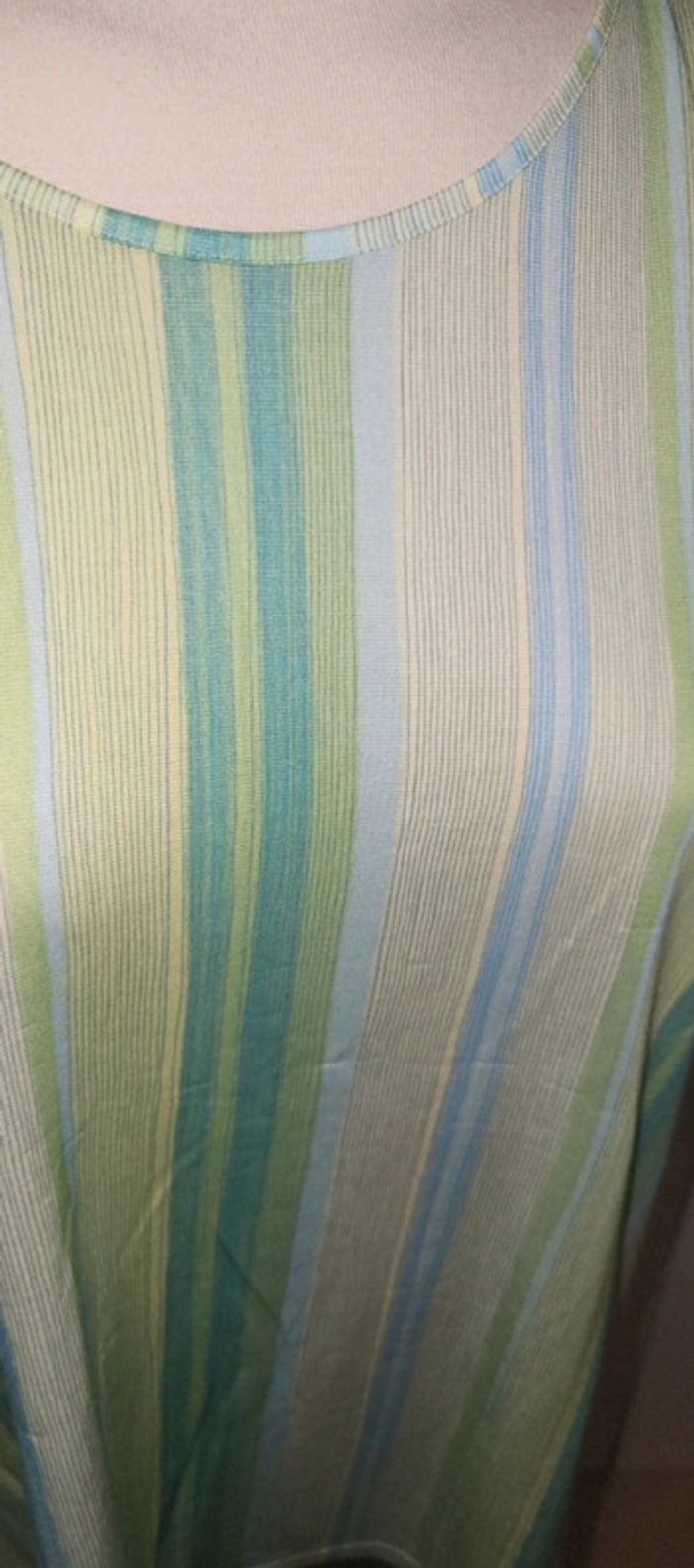 Tee-shirt sans manches à rayures colorées 50 - photo numéro 3