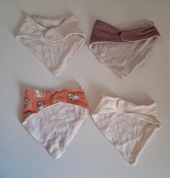 Bavoir bandana marie - photo numéro 2