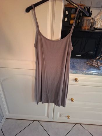 Sous robe brun claire