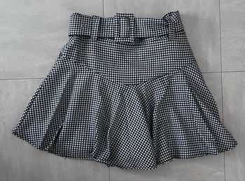 Jupe short Zara taille 34