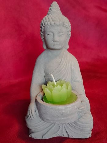 Petit bouddha hauteur 15 cm en pierre reconstituée