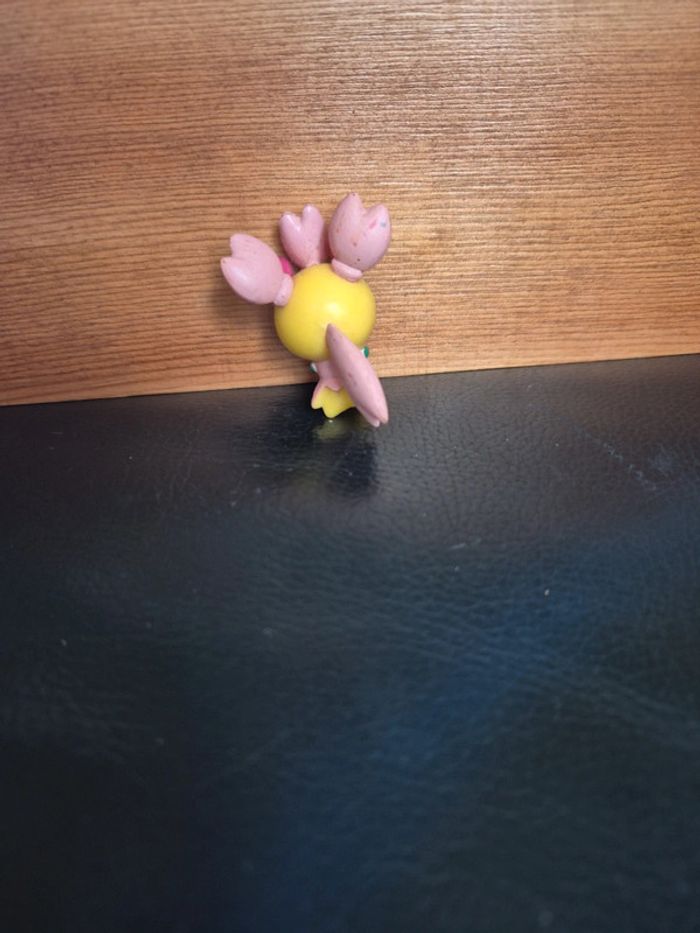 figurine pokemon ceriflor - photo numéro 3