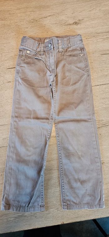 Pantalon gris assez clair, Buissonnière, taille 6 ans