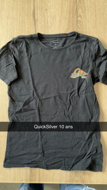 T-shirt QuickSilver taille 10 ans