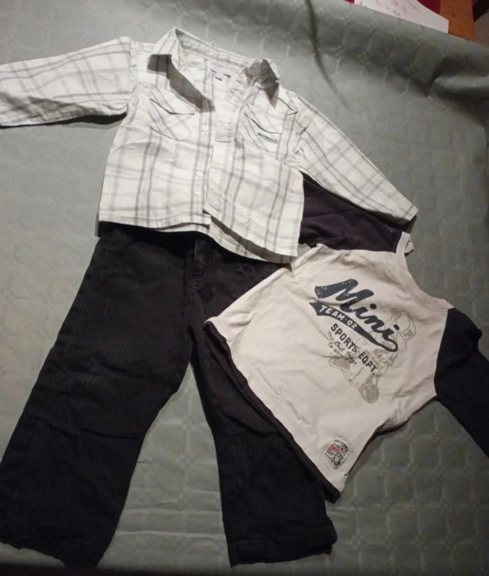 Loto 1 pantalon, 1 t-shirt manches longues et 1 chemise taille 24 mois en bon état