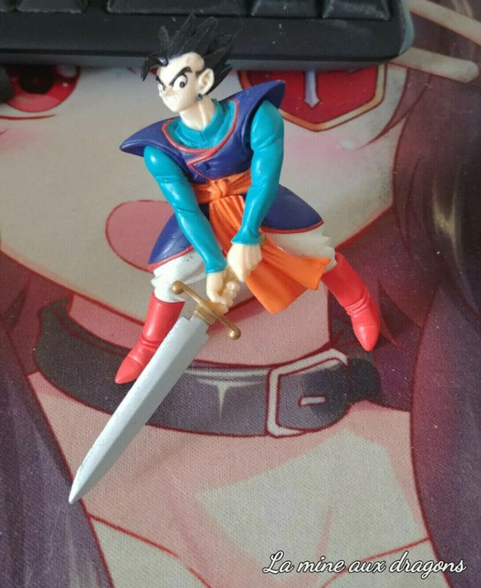 Figurine Gashapon Gohan épée Dragon Ball Série HG Bandai figure Mystic Kai rare