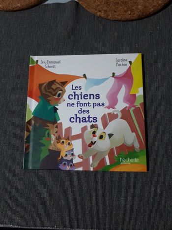 Livre jeu Les chiens ne font pas des chats