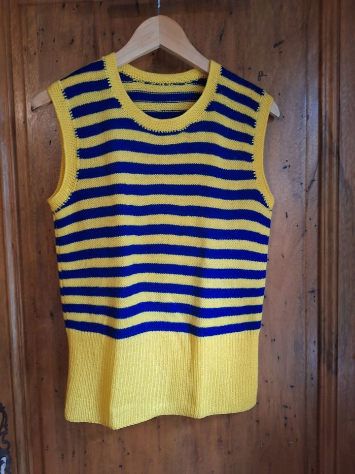 Petite pépite vintage pull sans manche