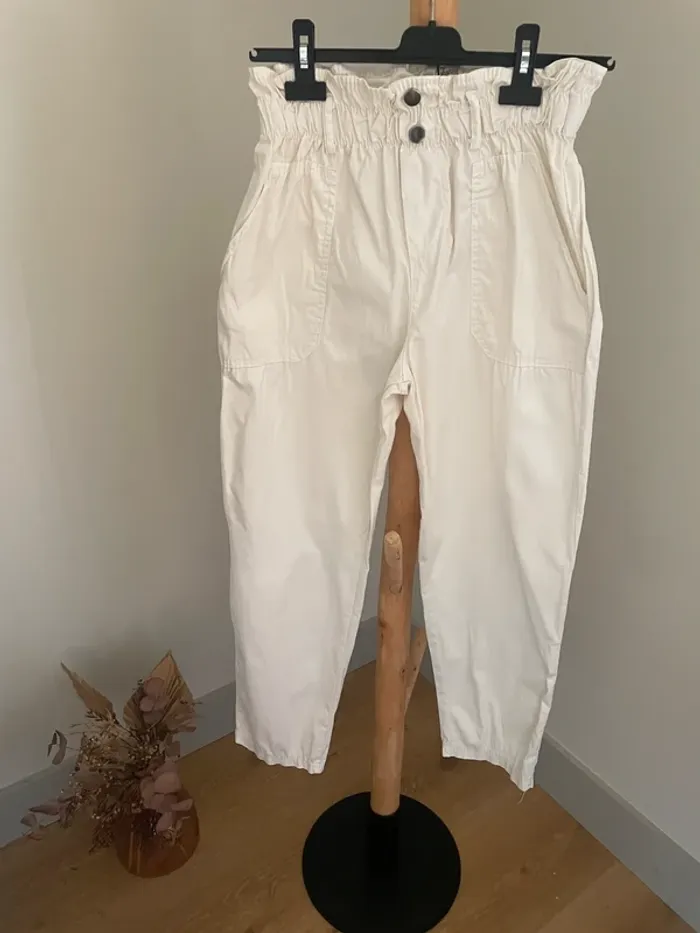 Pantalon carotte blanc cassé